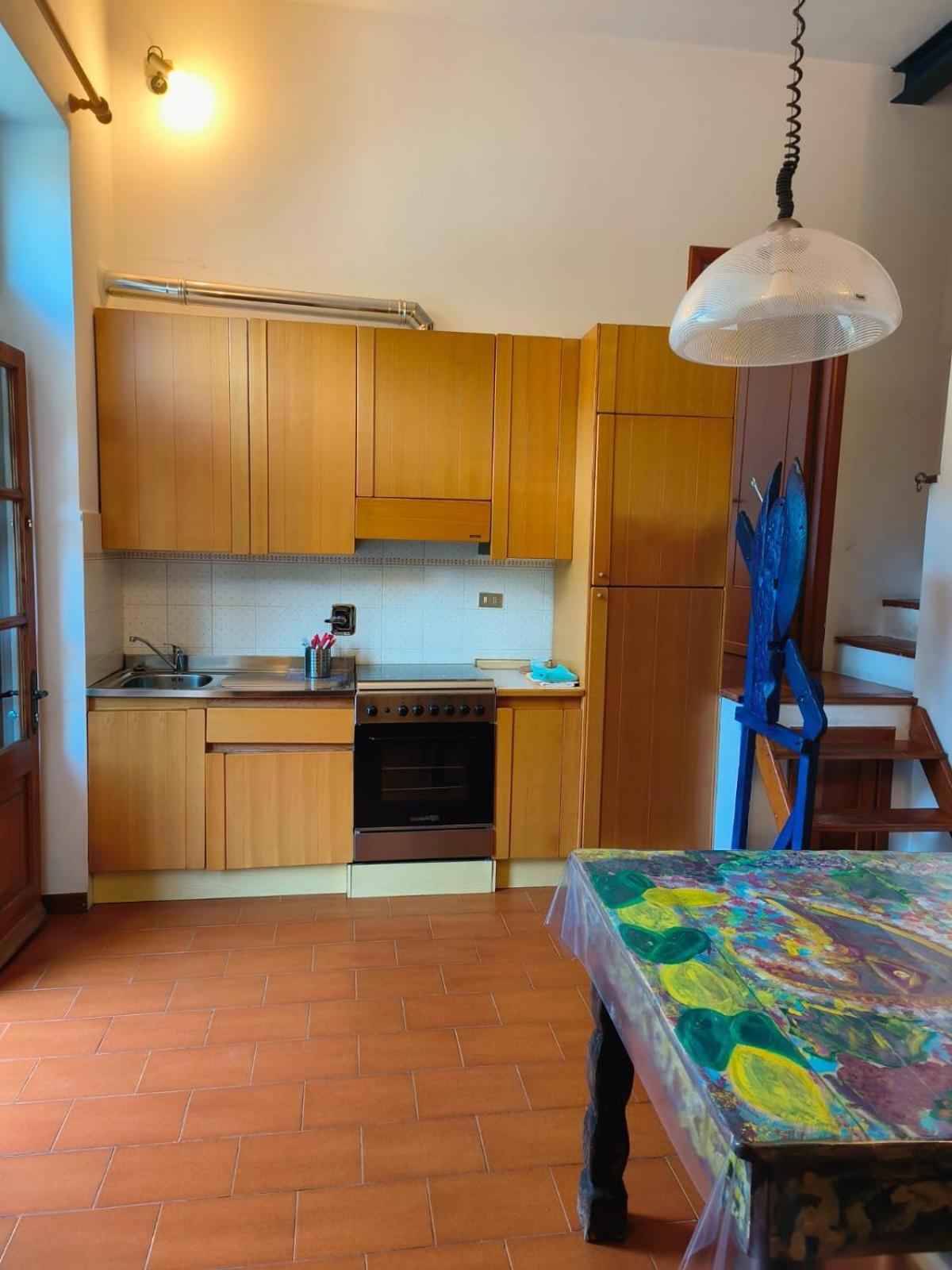 Camere Toni Vernazza Luaran gambar
