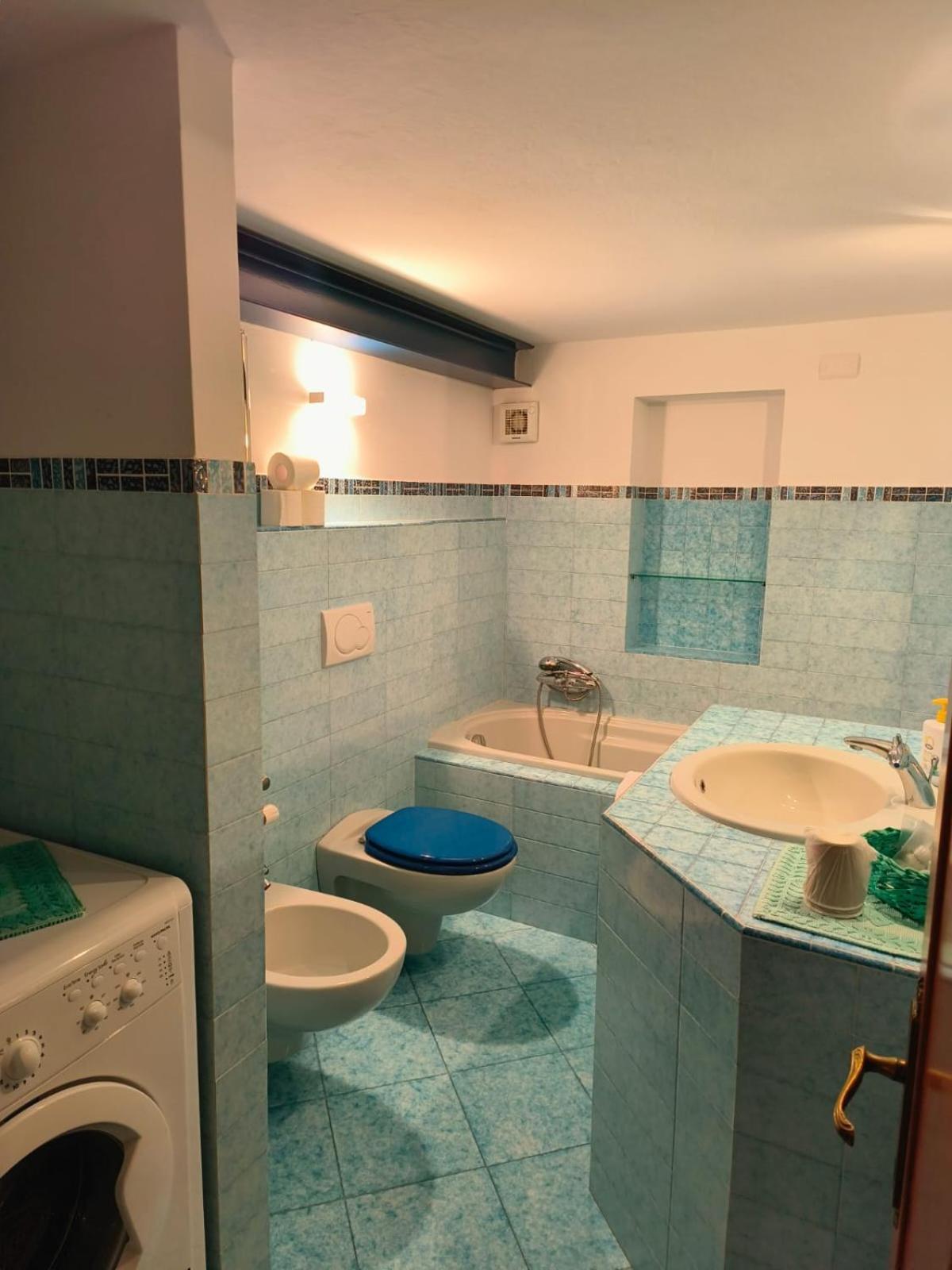 Camere Toni Vernazza Luaran gambar